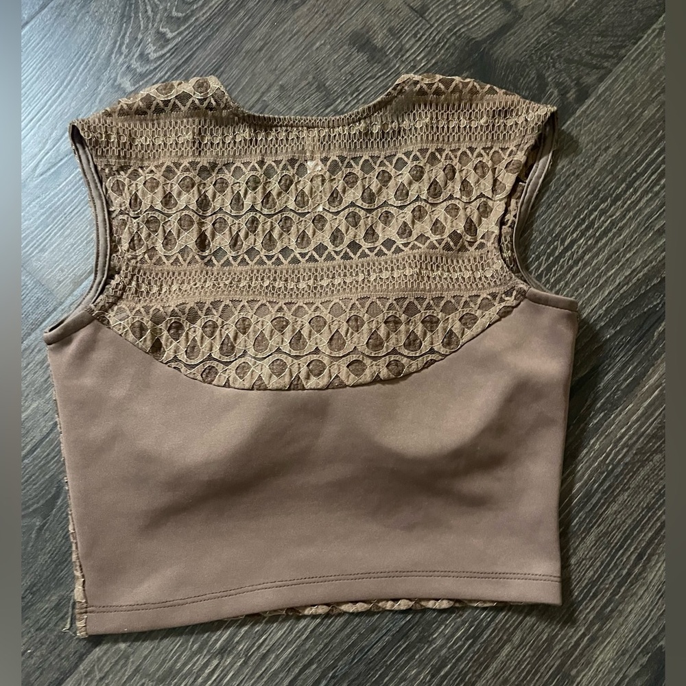 Alt.B blouses - Picture 8 of 9